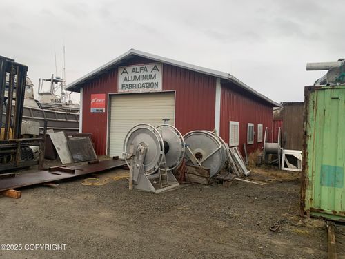 43 Leader Creek Rd, Naknek, AK, 99633-0750 | Card Image