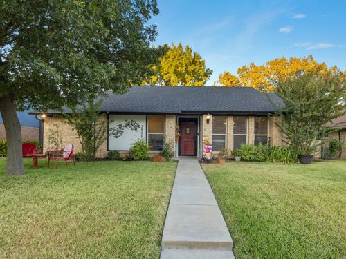 3805 Downs Way, Garland, TX, 75040-3473 | Card Image