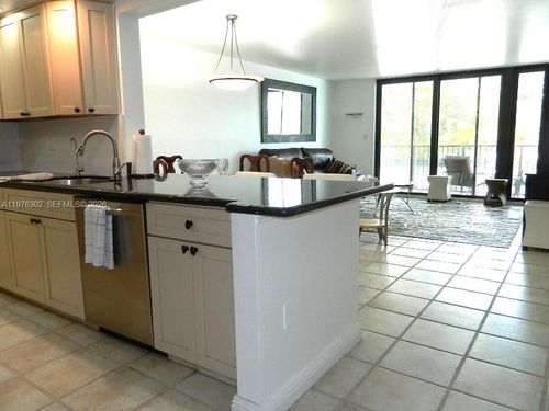 apt-202-1201 River Reach Dr, Fort Lauderdale, FL, 33315-1179 | Card Image