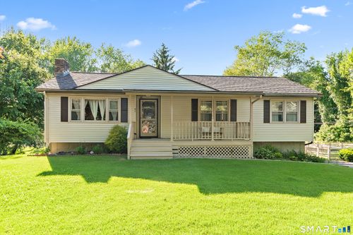 52 Caribou Dr, Norwich, CT, 06360-1712 | Card Image
