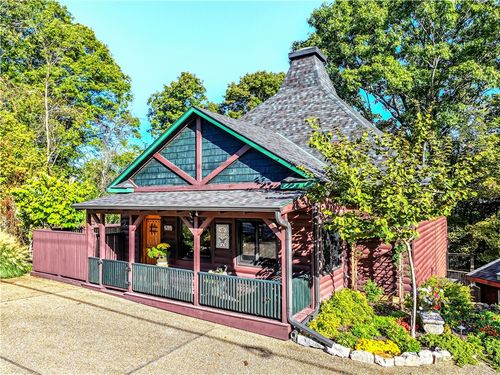 202 Holiday Island Dr, Holiday Island, AR, 72631-4819 | Card Image