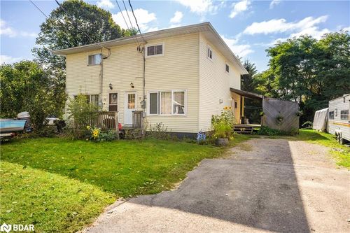 15 Gladstone Street East Street W, Madoc, ON, K0K2K0 | Card Image