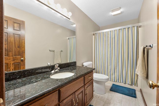 1106 Woodcrest Ln, House other with 4 bedrooms, 4 bathrooms and null parking in Kendallville IN | Image 29