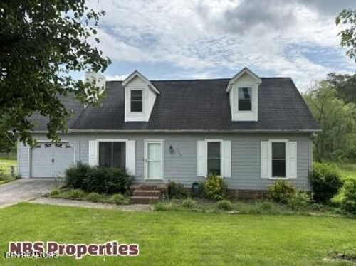 7404 Foxglove Ln, Knoxville, TN, 37918-6211 | Card Image