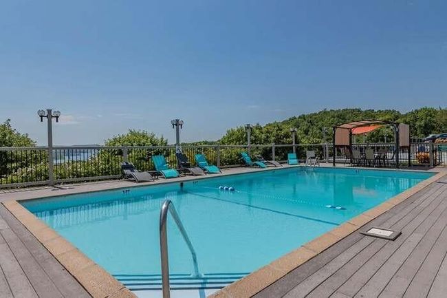 Resort pool | Image 45