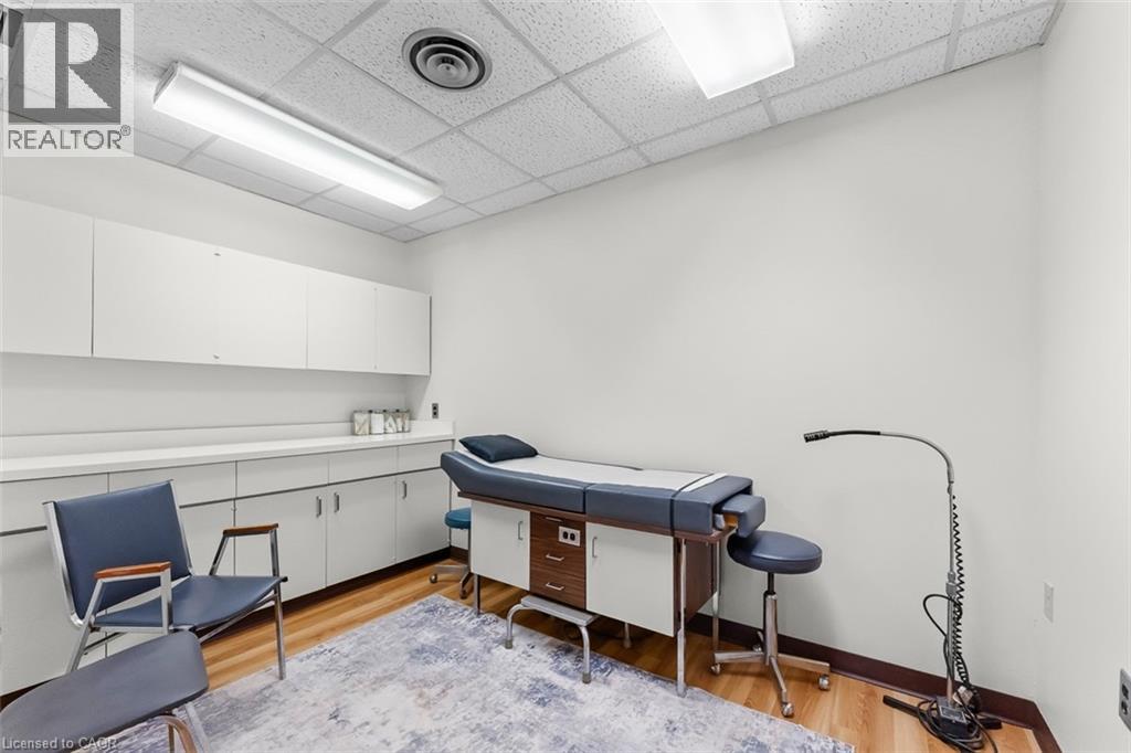 Commercial Sale in Niagara Falls 3