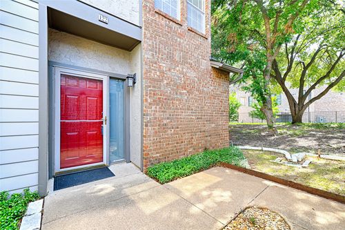 122-4067 Beltway Dr, Addison, TX, 75001-4929 | Card Image