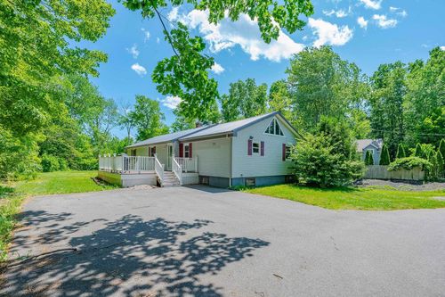 15B Vine St, South Berwick, ME, 03908 | Card Image