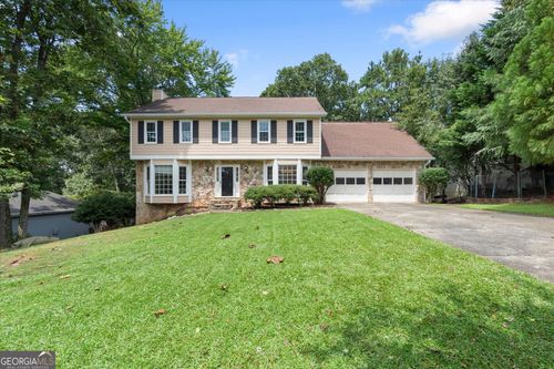 9126 Branch Valley Way, Roswell, GA, 30076-3371 | Card Image