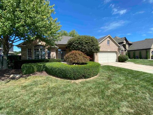 21597 Pinnacle Ct, Macomb, MI, 48042-4345 | Card Image