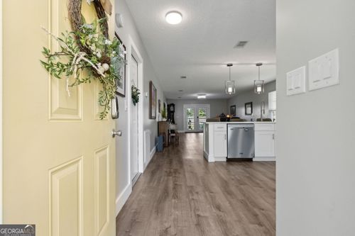 400 Parker St, woodbine, GA, 31569-3652 | Card Image