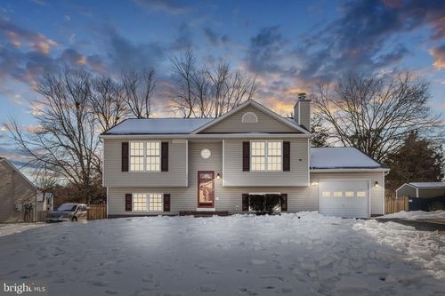 10733 Allie Dr, Fredericksburg, VA, 22408-2094 | Card Image