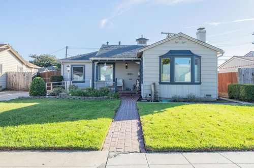 330 Hawthorne St, Salinas, CA, 93901-3120 | Card Image