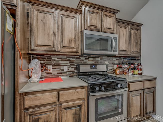 13 Evermore Ln, House other with 3 bedrooms, 2 bathrooms and null parking in Yukon OK | Image 15