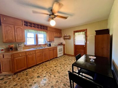 4968 Glendale Rd, House other with 3 bedrooms, 2 bathrooms and 1 parking in Galax VA | Image 2