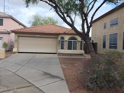 3212 E Kerry Ln, Phoenix, AZ, 85050-6331 | Card Image
