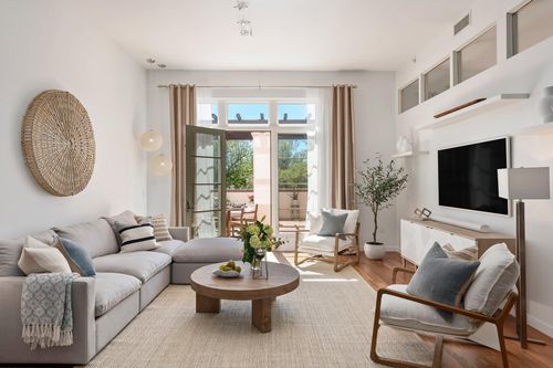 apt-219-401 Chapala Street, Santa Barbara, CA, 93101 | Card Image