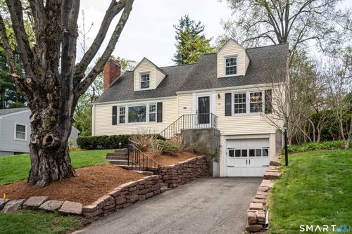 49 Foxridge Road, West Hartford, CT, 06107 | Card Image