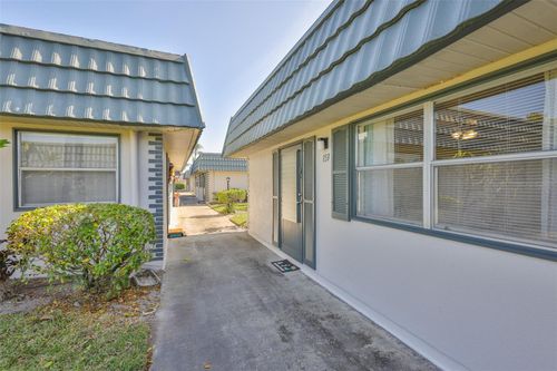 apt-153-1811 Bedford Ln, Sun City Center, FL, 33573-6048 | Card Image