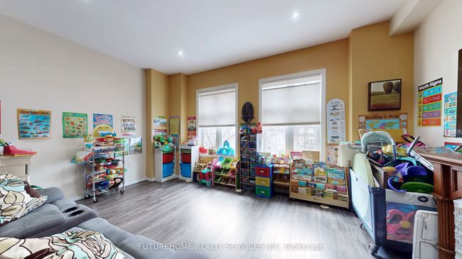 83 Sprucedale Way, Condo with 4 bedrooms, 4 bathrooms and 1 parking in Whitby ON | Image 14