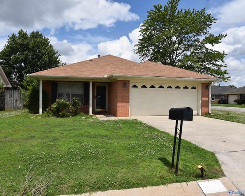 1210 Palisade Ct Sw, Decatur, AL, 35603-2069 | Card Image