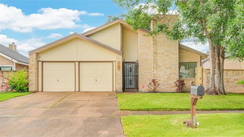 8234 Misty Ridge Lane, Houston, TX, 77071 | Card Image