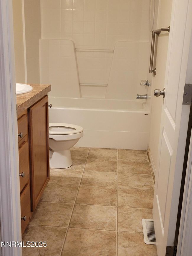 3340 Moon Ln, House other with 2 bedrooms, 1 bathrooms and 2 parking in Winnemucca NV | Image 5