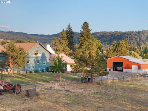 1008 Foster St, Cove, OR, 97824-8754 | Card Image