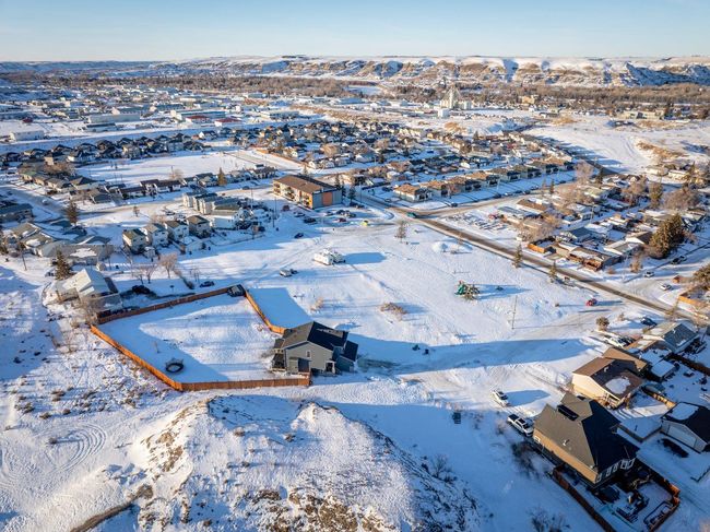 815 3 Street Sw, Home with 0 bedrooms, 0 bathrooms and null parking in Drumheller AB | Image 11