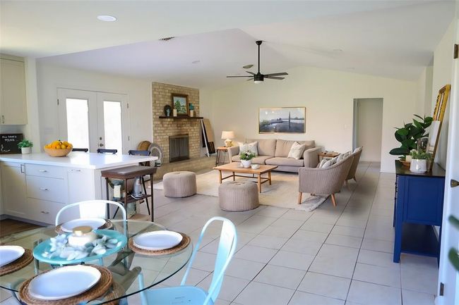 Living area virtually staged | Image 13