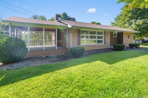 140 N Ohioville Rd, New Paltz, NY, 12561-3419 | Card Image