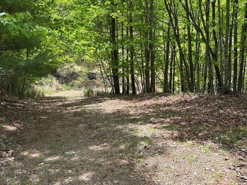 389 Live Oak Lane, Galax, VA, 24333 | Card Image