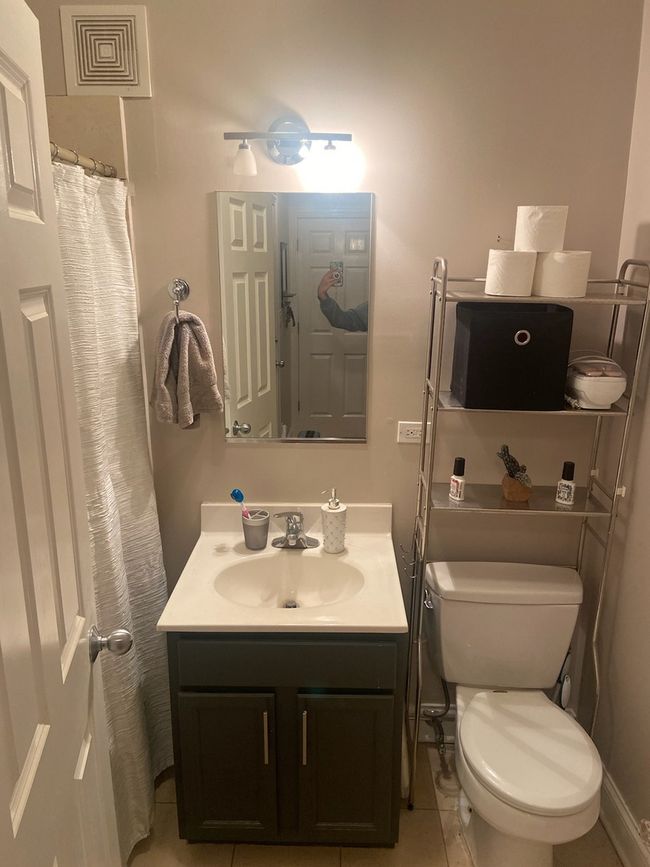 APT-2N - 909 W Cornelia Ave, Condo with 2 bedrooms, 1 bathrooms and null parking in Chicago IL | Image 10
