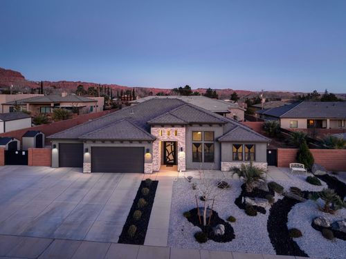88 N Apex Ln, Ivins, UT, 84738-1295 | Card Image