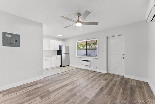2-1632 Ne 4th Pl, Fort Lauderdale, FL, 33301-1391 | Card Image