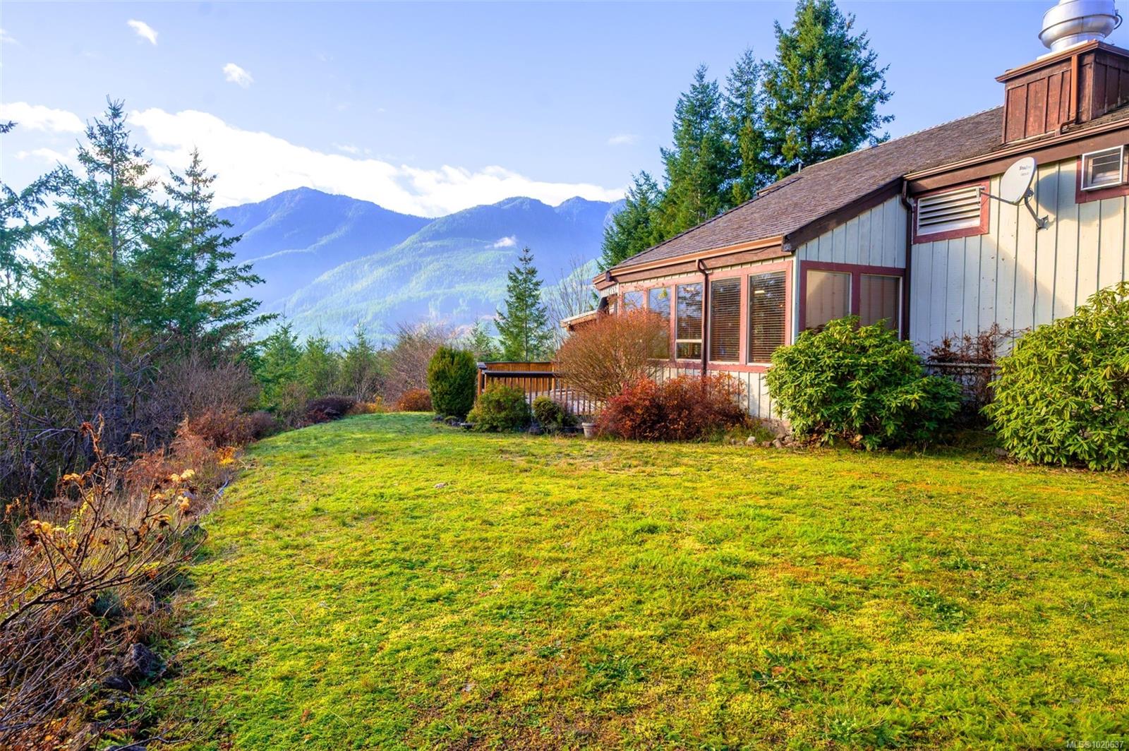 Commercial Sale in Gold River 5