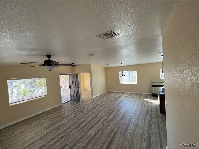 Living Room | Image 9