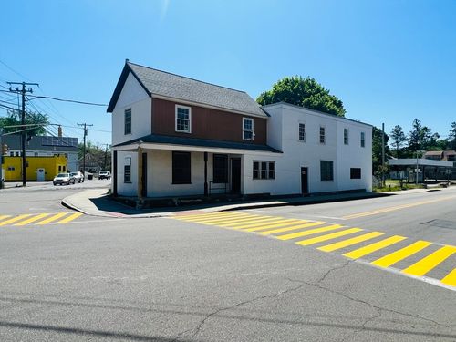 262 Hollis St, Framingham, MA, 01702-8608 | Card Image