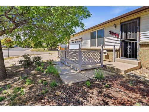 3093 S Olathe Way, Aurora, CO, 80013-1939 | Card Image