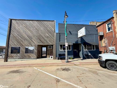 717 & 721 4th Avenue, Grinnell, IA, 50112 | Card Image