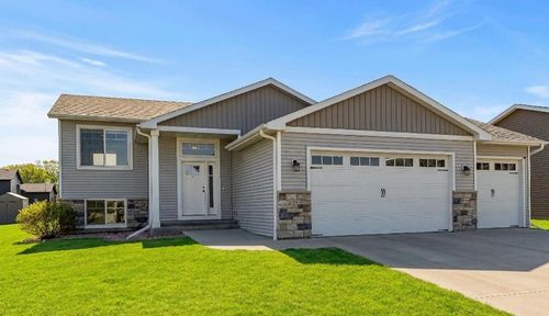 94 5th Ave Se, Kasson, MN, 55944-2906 | Card Image