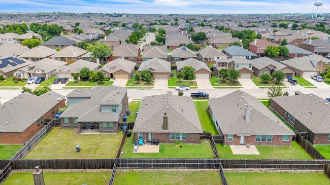 Aerial perspective of suburban area | Image 31
