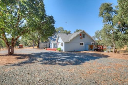 206 Hobble Bush Lane, Bangor, CA, 95914 | Card Image