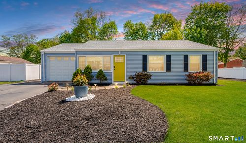 30 Apple St, Wallingford, CT, 06492-2904 | Card Image