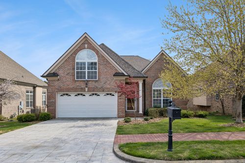 1075 Isaac Franklin Dr, Gallatin, TN, 37066-7422 | Card Image