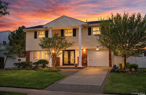 3641 Bertha Dr, Baldwin, NY, 11510-5035 | Card Image