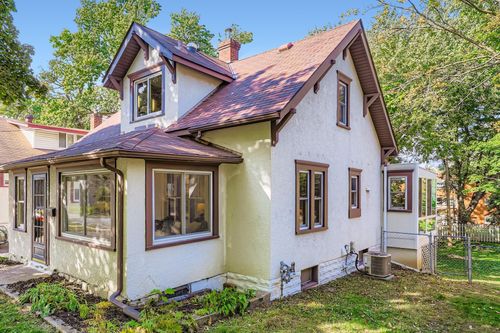 973 43rd Ave Ne, Columbia Heights, MN, 55421-3026 | Card Image