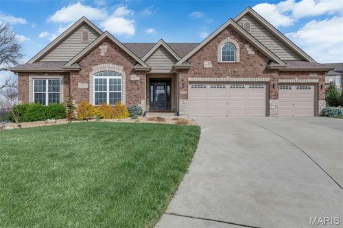 112 Auburn Trace Pt, Saint Peters, MO, 63376-1714 | Card Image