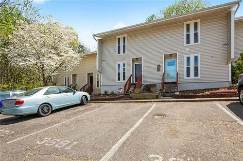 3681 Heathrow Dr, Winston-Salem, NC, 27127-4669 | Card Image