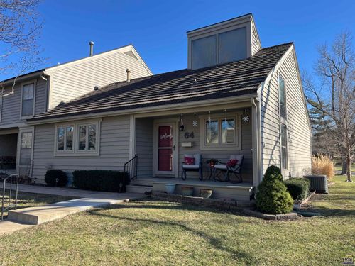 64 Sw Pepper Tree Ln, Topeka, KS, 66611-2072 | Card Image